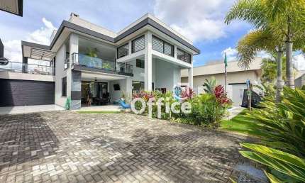 Sobrado de 2 terrenos à venda, 631 m² - Condomínio Residencial Grand Trianon - Anápolis/GO