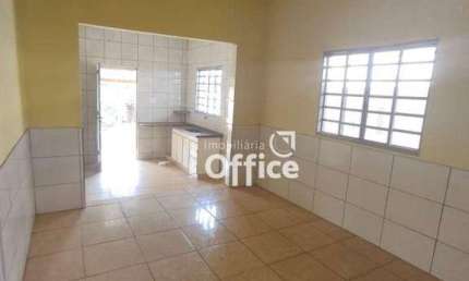 Casa com 4 quartos à venda, 140 m² por R$ 350.000 - Setor Central - Anápolis/GO