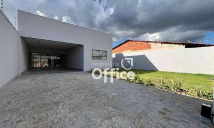 Casa com 3 dormitórios à venda, 138 m² por R$ 650.000,00 - Parque Calixtópolis - Anápolis/GO