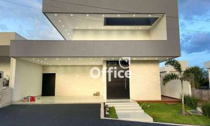 Casa com 3 suite à venda, 212 m² por R$ 2.200.000 - Grand Trianon - Anápolis/GO