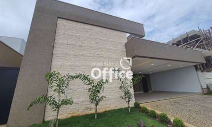 Casa com 4 dormitórios à venda, 252 m² por R$ 2.200.000,00 - Condomínio Residencial Grand Trianon - Anápolis/GO