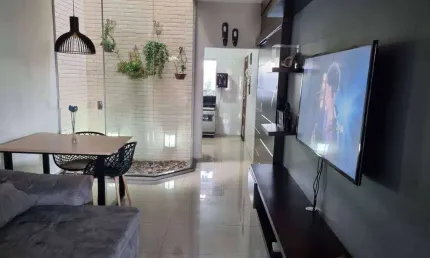 Casa com 3 quartos à venda, 130 m² por R$ 450.000 - Residencial Flamboyant - Anápolis/GO