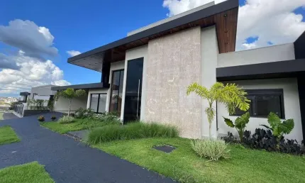 Casa com 4 dormitórios à venda, 292 m² por R$ 2.500.000,00 - Condomínio Grand Trianon  - Anápolis/GO
