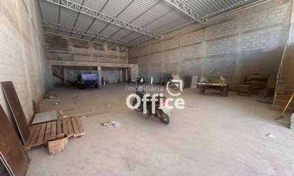 Galpão à venda, 300 m² por R$ 1.500.000,00 - Residencial Flor do Cerrado - Anápolis/GO