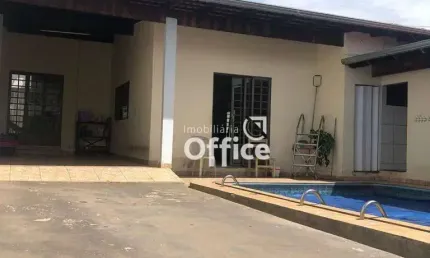 Casa com 3 quartos à venda, 210 m² por r$ 655.000 - vila santa maria de nazareth - anápolis/go