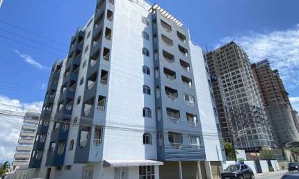 Apartamento com 3 quartos para alugar na Avenida Nereu Ramos, 1671, Centro, Balneário Piçarras, 80 m2 por R$ 3.000