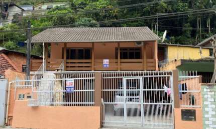 Casa com 3 quartos para alugar na Rua da Glória, 1926, Progresso, Blumenau, 70 m2 por R$ 1.600