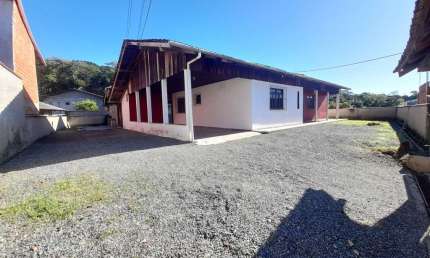 Casa com 4 quartos para alugar na Rua José Bornhofen, 250, Passo Manso, Blumenau, 300 m2 por R$ 3.100