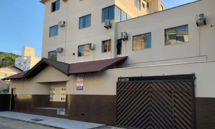 Apartamento com 1 quarto para alugar na rua leoberto leal, 233, vorstadt, blumenau, 21 m2 por r$ 1.100