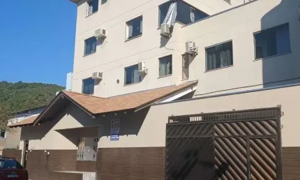 Apartamento com 1 quarto para alugar na rua leoberto leal, 233, vorstadt, blumenau, 14 m2 por r$ 1.200
