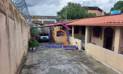 Casa  em lote  300 m² com 02 quartos, 02 banhos e 04 vagas n