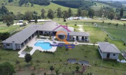 FAZENDA DE ALTO PADRÃO COM 300 HA  EM ITAPETINGA-SP