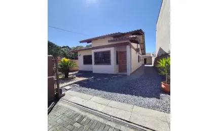 Casa em condomínio fechado com 2 quartos para alugar na Rua Agostinho Arthur Cardoso, 568, Espinheiros, Joinville