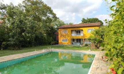 Chácara / sítio com 6 quartos à venda na Avenida Dedo de Deus, Cantagalo, Guapimirim, 320 m2 por R$ 690.000