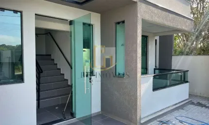 Apartamento de 3 quartos sendo 1 suite no bairro Itacolomi em Balneario Picarras.