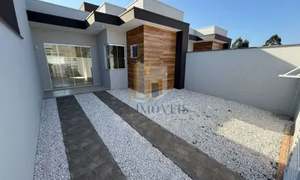 Bela casa de 2 dormitorios sendo 1 suite, no bairro Itacolomi em Balneario picarras.