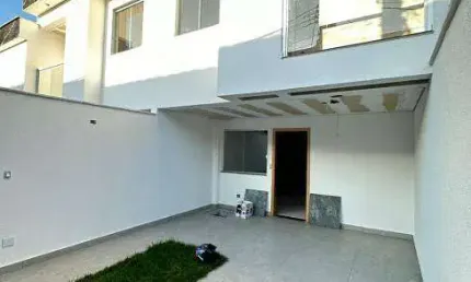 Casa para venda possui 90 metros quadrados com 3 quartos em Santa Amélia - Belo Horizonte - MG