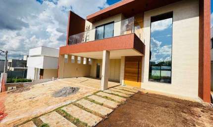 Casa para venda tem 400 metros quadrados com 4 quartos em Gran Park - Vespasiano - MG