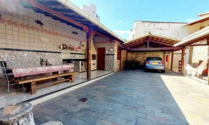Casa para venda tem 304 metros quadrados com 5 quartos em Itapoã - Belo Horizonte - MG