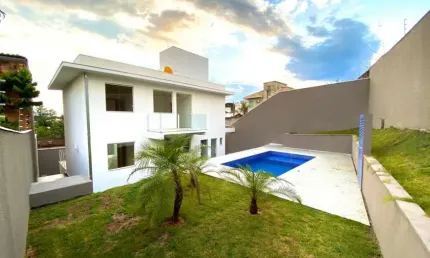 Apartamento para venda possui 360 metros quadrados com 5 quartos em Trevo - Belo Horizonte - MG