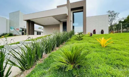 Casa para venda possui 1000 metros quadrados com 4 quartos