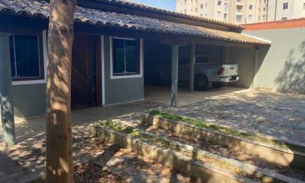 Casa com 4 quartos à venda na Santa Mônica, Belo Horizonte 