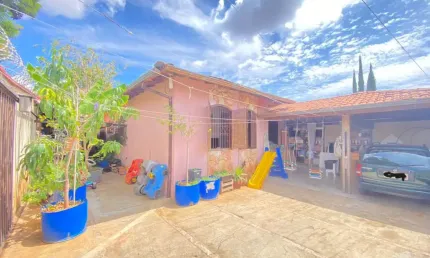 Casa com 3 quartos à venda na Santa Mônica, Belo Horizonte 