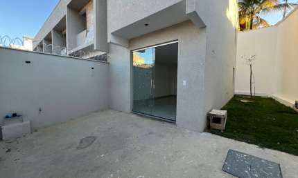 Mega oportunidade de casa geminada no bairro Planalto