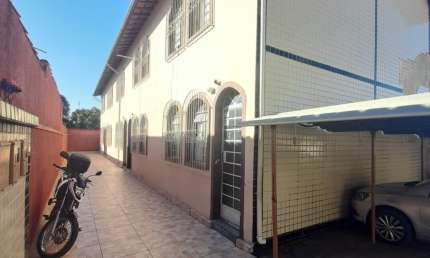 Oportunidade Casa duplex em condomínio   Bairro Santa Mônica