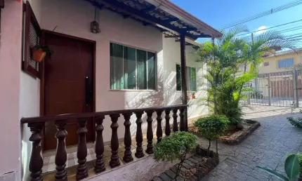 Mega oportunidade de casa em condomínio no bairro Copacabana