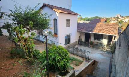 Casa à venda na Santa Amélia, Belo Horizonte 
