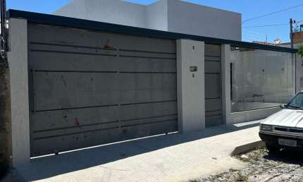 Oportunidade de casa alto padrão no bairro São João Batista