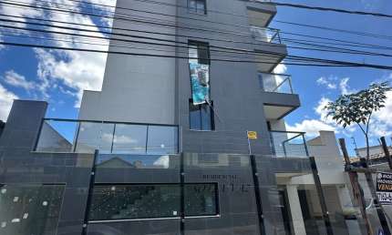 Apartamento com Área Privativa de Alto Padrão no Santa Amélia