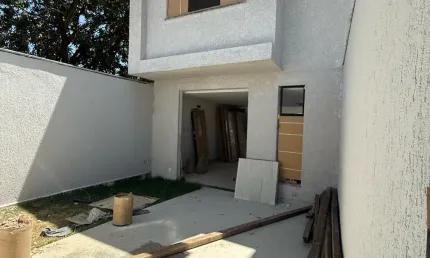 Oportunidade Imperdível de casa nova duplex e moderna com entrada independente no bairro Santa Amélia.
