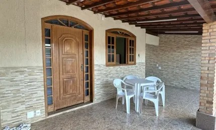 Oportunidade de ouro, linda Casa  com duas moradias  360 metros à Venda,  no bairro Jardim Leblon ;