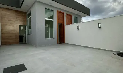 Oportunidade, Maravilhosa casa de alta padrão , meio lote plana no bairro Vila Cloris;