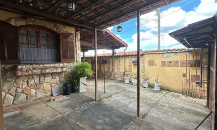 Oportunidade de apartamento em ótima localização no bairro planalto.