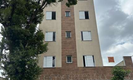 Oportunidade de cobertura em ótima localização no bairro Santa Terezinha