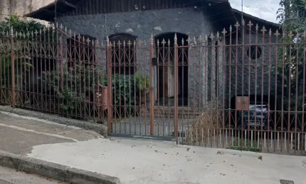 Casa com 3 quartos à venda na Santa Amélia, Belo Horizonte 