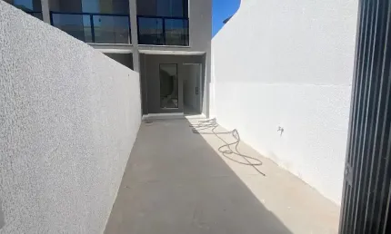 Casa Nova e Moderna com Entrada Independente bairro São João Batista