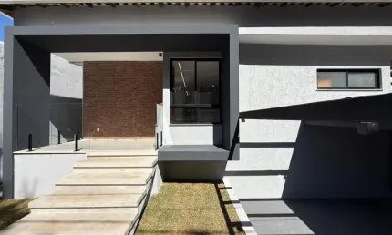 Casa Térrea Moderna com Quintal Amplo na Região da Pampulha!