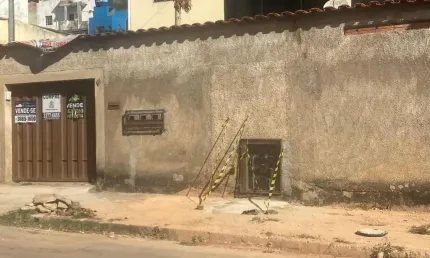 Casa com 5 quartos à venda na Rua Otília, 95, Maria Helena (Justinópolis), Ribeirão das Neves