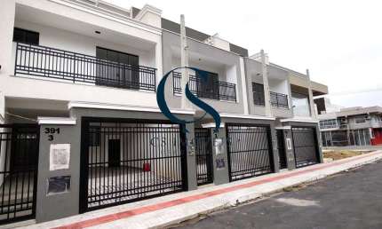 EXCELENTE SOBRADO TRIPLEX   ESTILO NEOCLÁSSICO PRONTO PARA MORAR