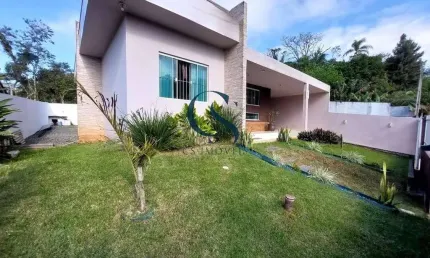 Casa próxima do mar e na divisa entre penha e piçarras