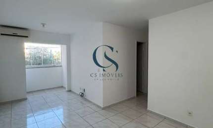 APARTAMENTO COM 2 QUARTOS E VAGA COBERTA NO ESPINHEIROS