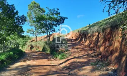 CHÁCARA DE 30.000M2 COM PLATÔ EM CARAPEVA - ROD. OSWALDO CRUZ - PRÓXIMO À SÃO LUIZ DO PARAITINGA