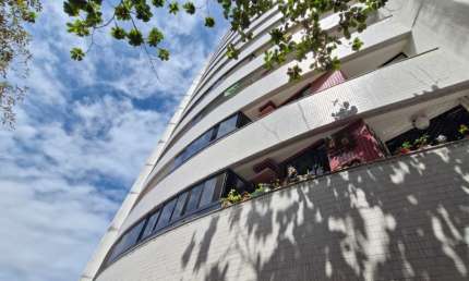 Apartamento com 2 quartos à venda na Alameda Benevento, 429, Pituba, Salvador