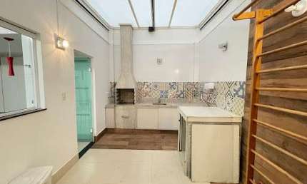 Excelente apartamento Com area e churrasqueira e elevador