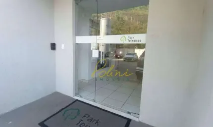 Apartamento com 2 dormitórios para alugar, 59 m² por R$ 1.296,00/mês - Teixeiras - Juiz de Fora/MG
