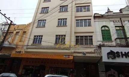 Apartamento com 3 quartos para alugar, 97 m² por R$ 1.860/mês - Centro - Juiz de Fora/MG